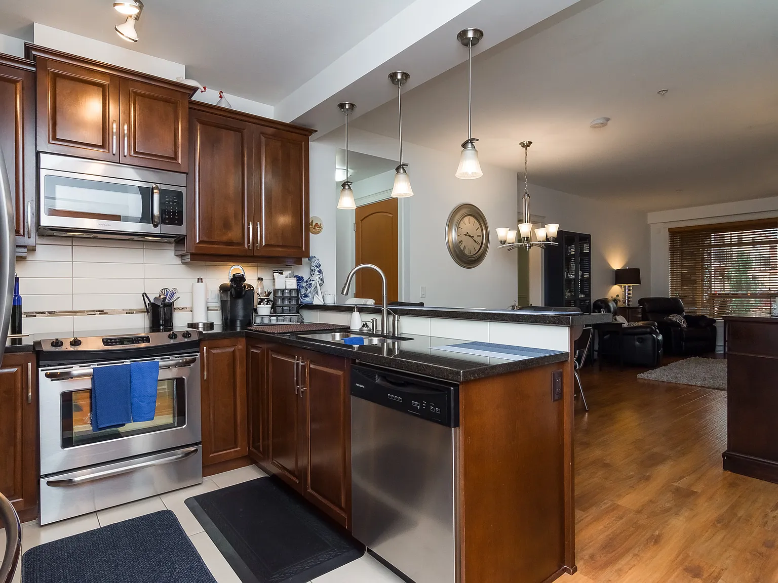 2 bed, 1109 sqft, $2,900 — Photo 4