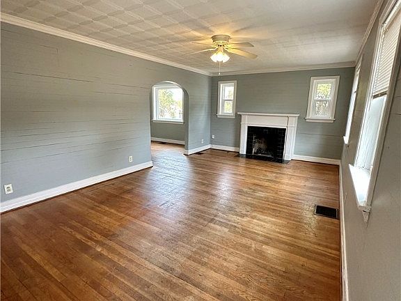 3rd image of 2218 Prince Ave