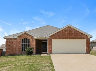 1082 Magnolia Ln, Cedar Hill, TX 75104