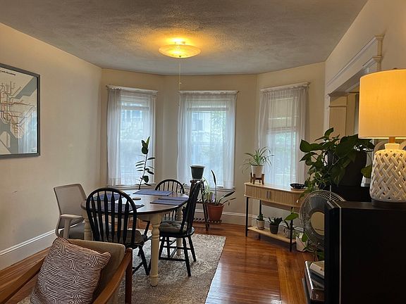 3rd image of 45-47 Pearson Ave