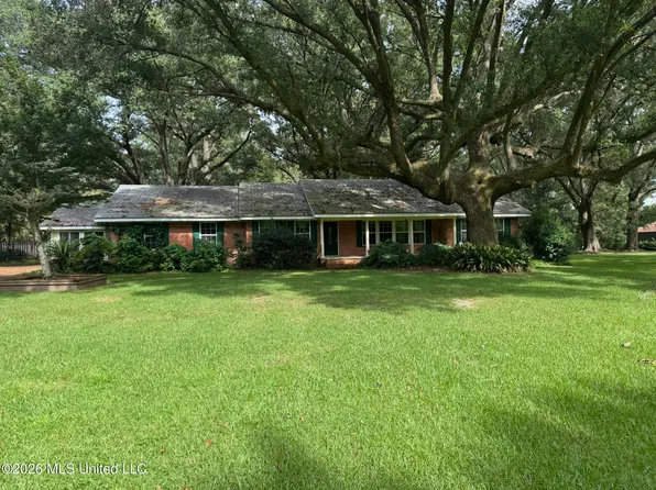 22500 Jones Ln, Moss Point, MS 39562