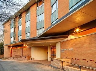 5048 5th Ave APT 303, Shadyside, PA