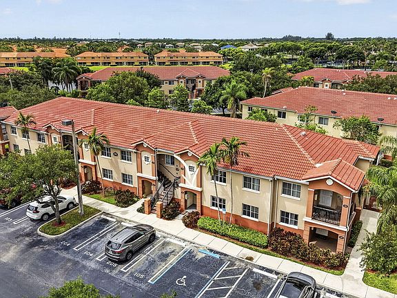 4th image of 3501 Briar Bay Boulevard #105