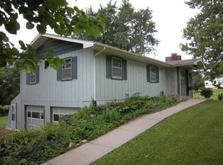 597 E 1732nd Rd, Baldwin City, KS 66006