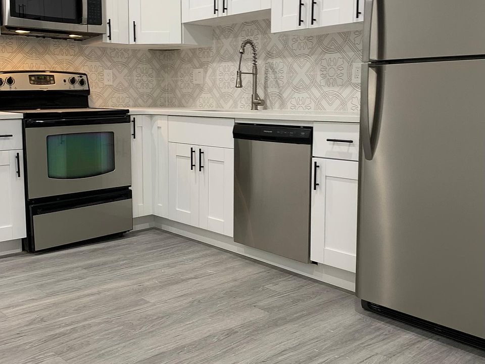 1st image of 221 S 51st St #1R