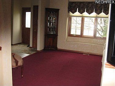 4th image of 17085 Woodlawn Ct
