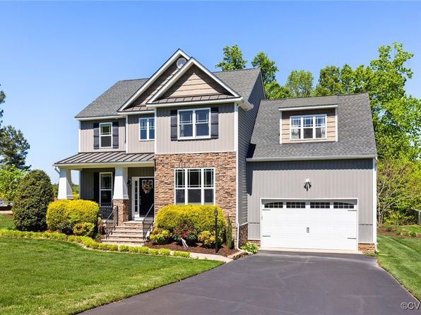 10240 Deerlake Dr, New Kent, VA 23124