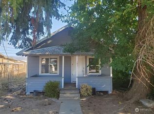 121 S Birch St, Omak, WA 98841