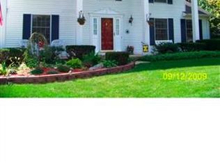 6362 Sturbridge Dr, Kalamazoo, MI 49004