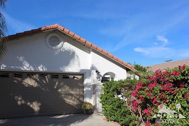 1st image of 53955 Avenida Navarro