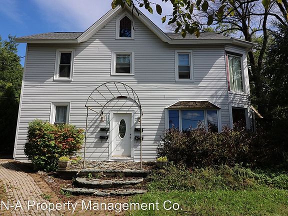 3rd image of 1429 Pocono Blvd APT 201