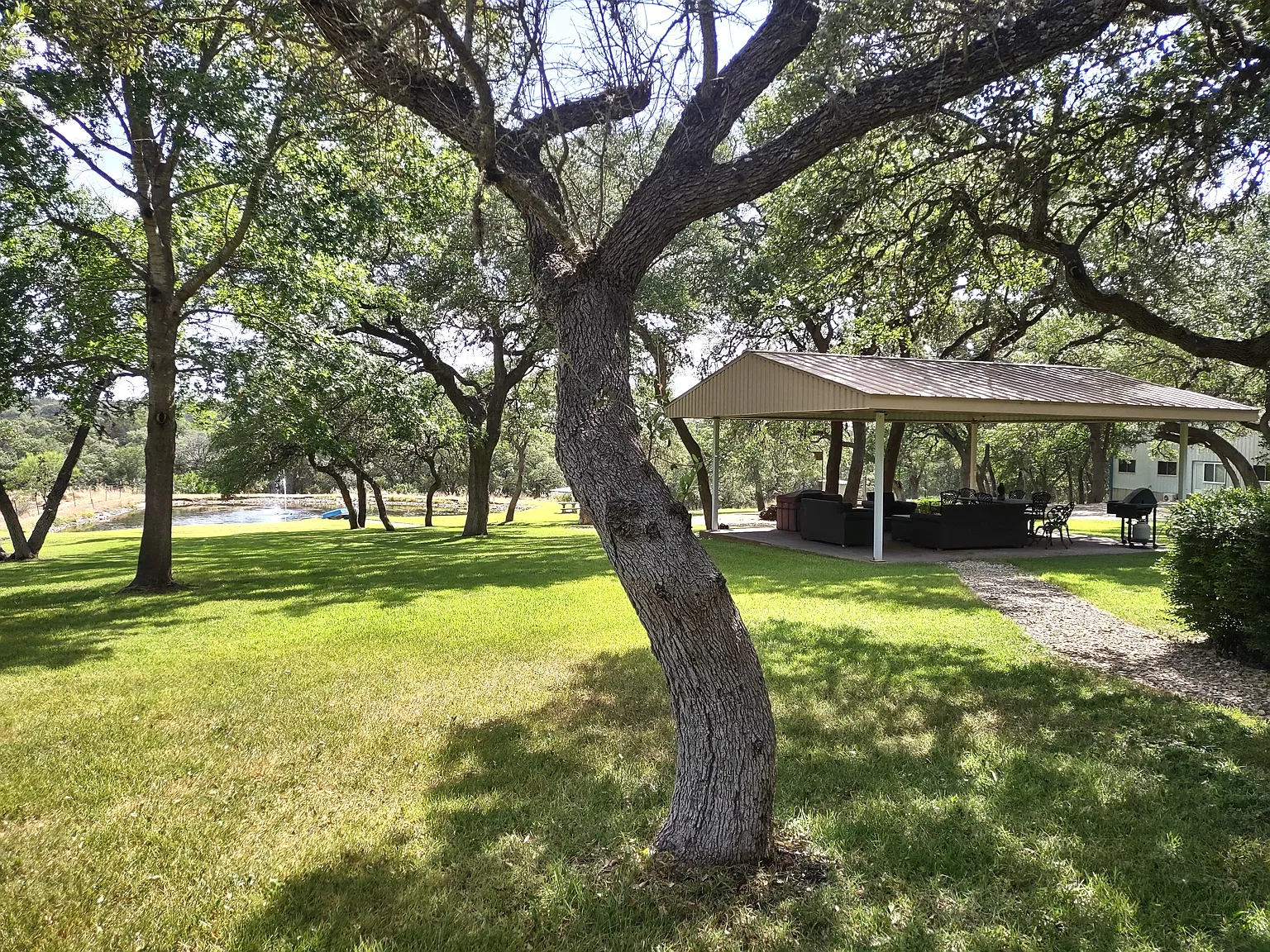 1 bed, 1000 sqft, $1,775 — Photo 3