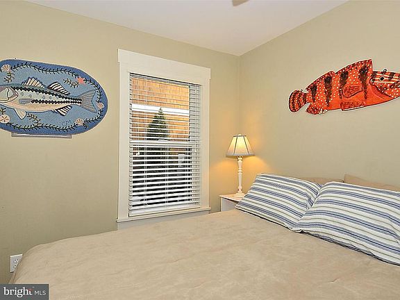 4th image of 164 Henlopen Ave #2