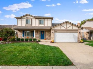 46503 Arapahoe Dr, Macomb, MI 48044