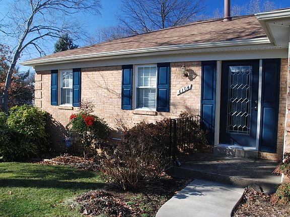 4th image of 6104 Redwood Ln
