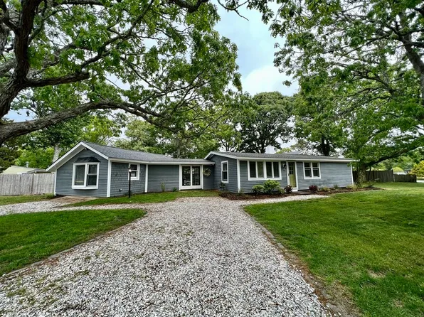 53 Lewis Rd, West Yarmouth, MA 02673