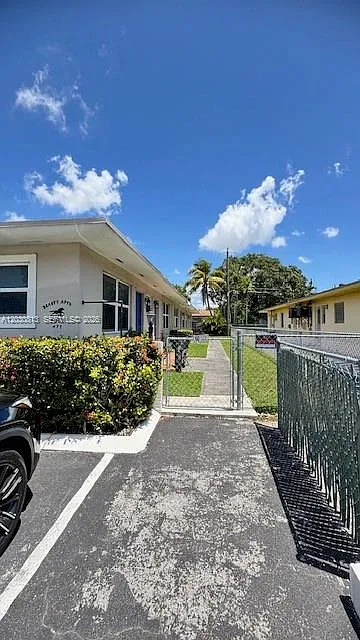 3085 W Flagler St #3