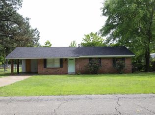 747 Mert Rickman Rd, Columbus, MS 39702