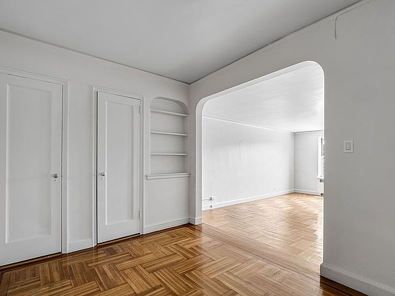 3rd image of 360 Cabrini Blvd APT 5H