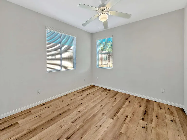 25431 Wharton Dr — Photo 17