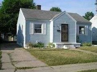 2810 Elmwood, South Bend, IN 46628