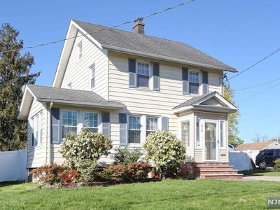 316 Lasalle Ave, Hasbrouck Heights, NJ, 07604