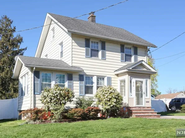 316 Lasalle Ave, Hasbrouck Heights, NJ 07604