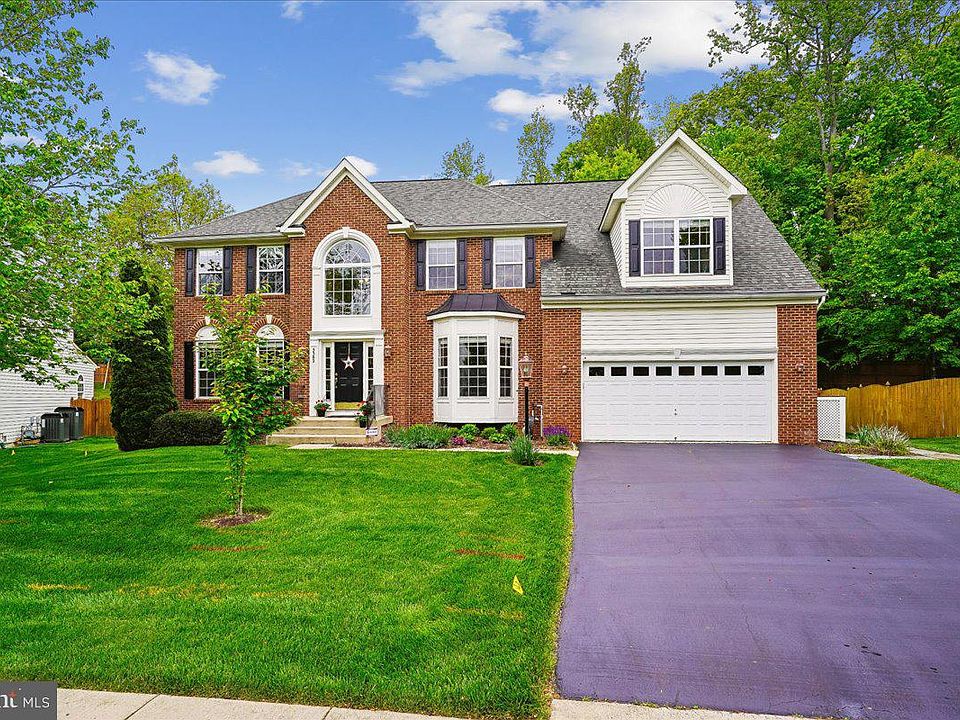 1st image of 5382 Macdonald Rd