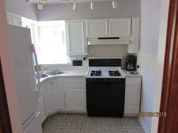 3rd image of 1014 W Ashland Ave