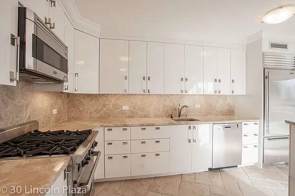 Rented by Milford Management | media 24