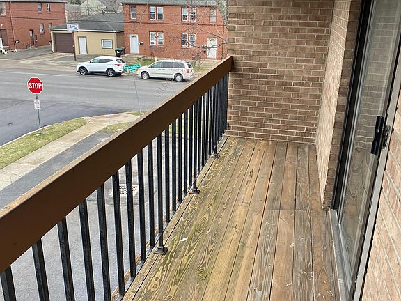 2nd image of 614 Englewood Ave #9