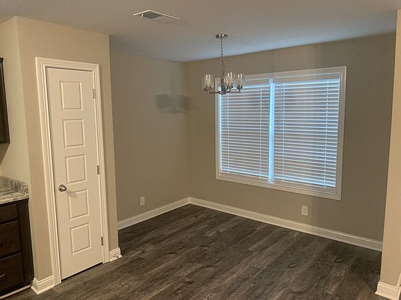 4th image of 304 Shannon St Lot 2