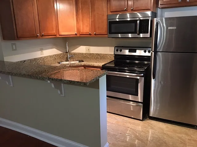 3220 Wisconsin Ave NW — Photo 5