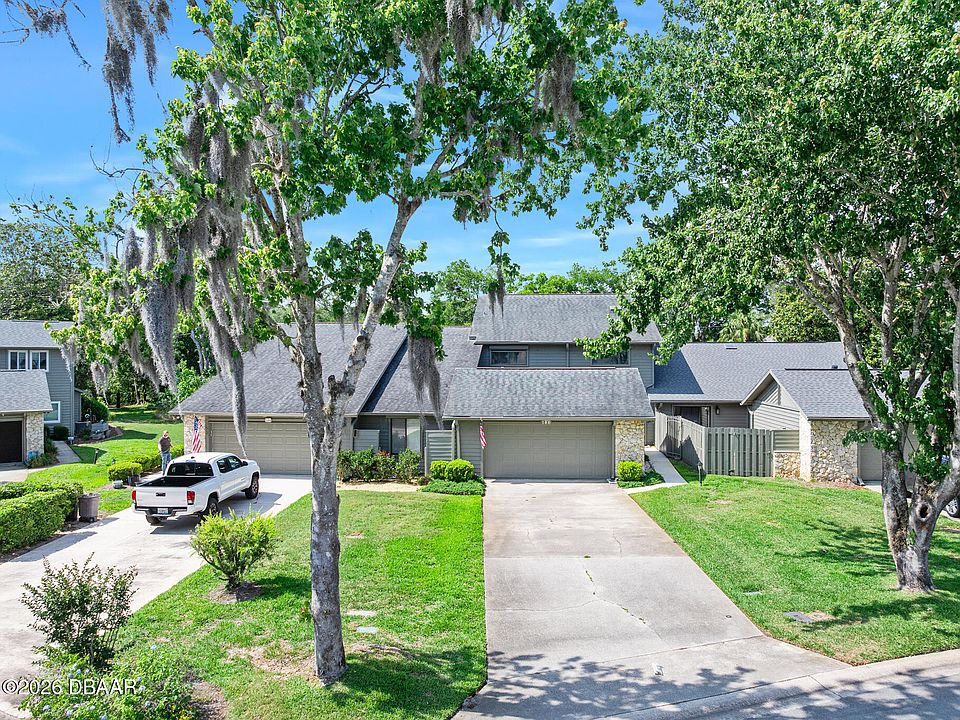 1st image of 146 Deer Lake Cir
