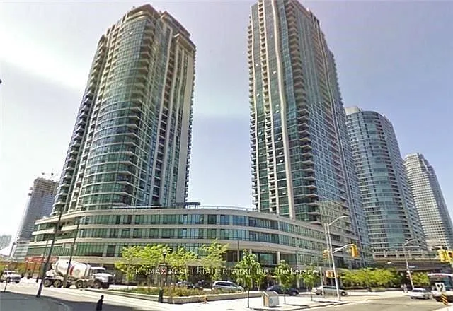 16 Yonge St #3102 — Photo 1