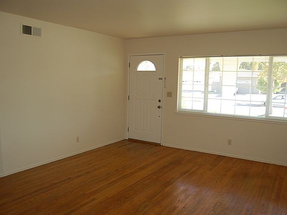 4th image of 7133 Bark Ln