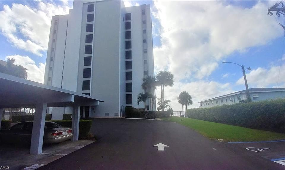 1st image of 3300 N Key Dr APT 1E