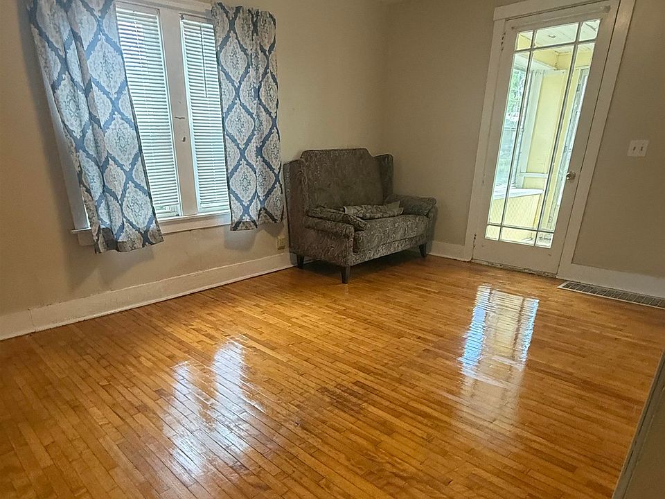 2nd image of 1412 North Avenue