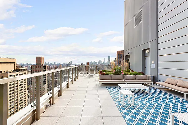 Rented by Compass | media 11