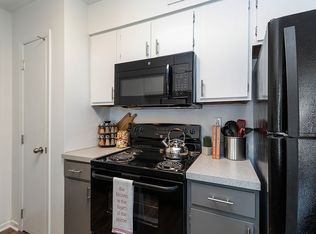 ReNew Chesterfield, Chesterfield, MO 63017