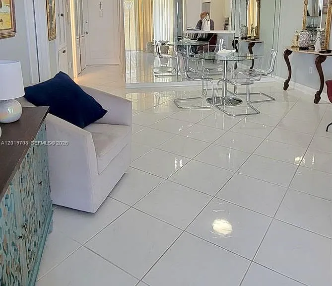 3600 NE 170th St #404 — Photo 1