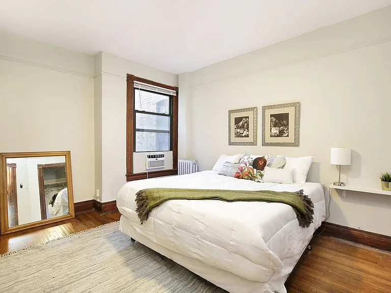 King Matress - Main Floor Bedroom