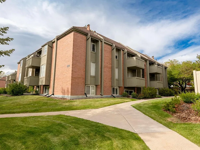 1174 S Foothill Dr #432 — Photo 26