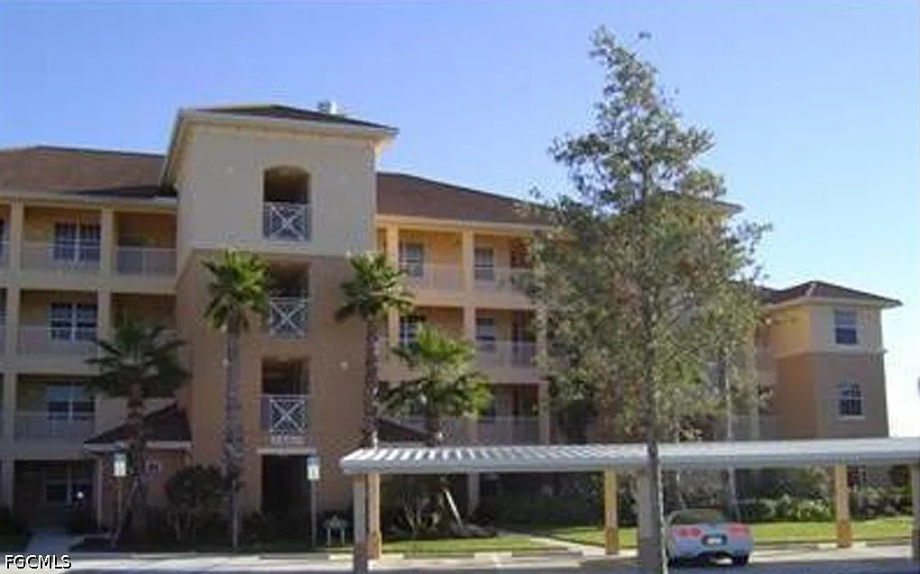 2 bed, 2.0 bath, 1245 sqft, $4,900 — Photo 1