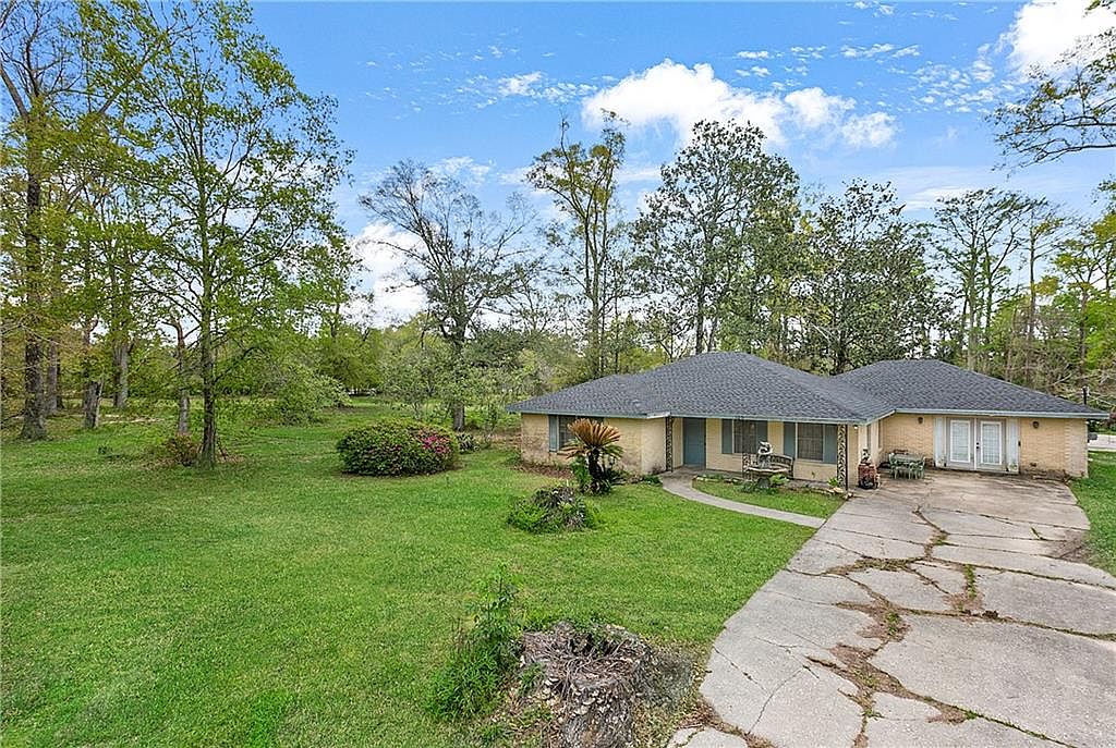 105 Chinchuba Gardens Dr, Mandeville, LA 70471 Zillow