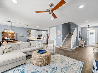 7894 Bristol CIR, Naples, FL, 34120
