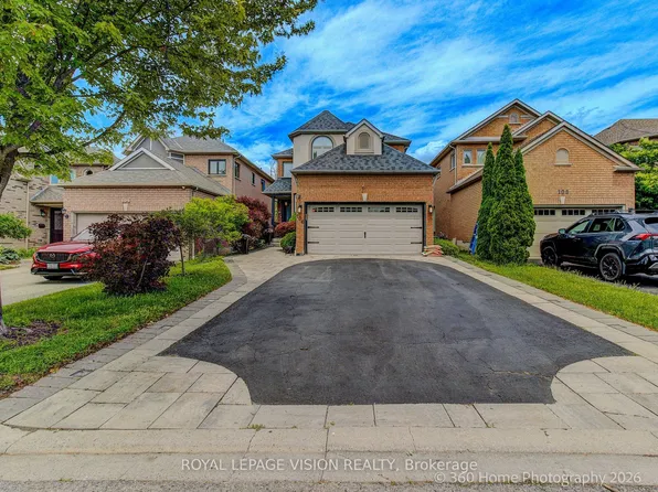 106 Copley St, Pickering, ON L1V 6V6