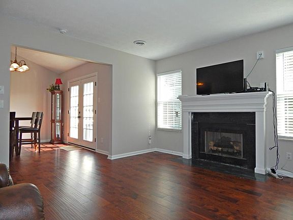 3rd image of 747 Whitesburg Dr