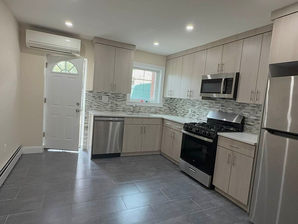 1st image of 137-87 70th Ave #1