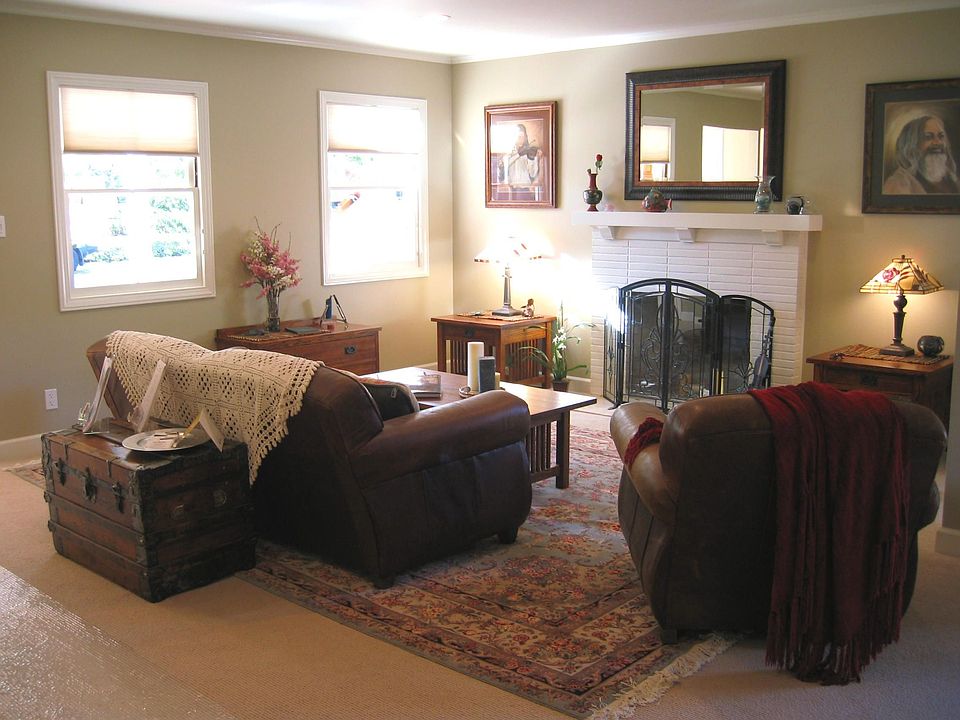 1st image of 1479 Kings Ln